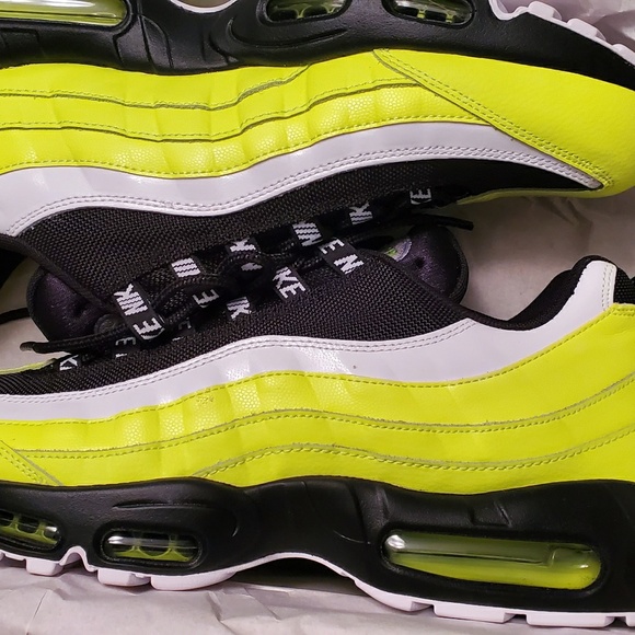 Nike Air Max 95 - Picture 3 of 4